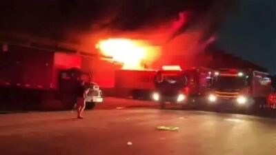 Incêndio de grandes proporções atinge Ceasa no Rio de Janeiro