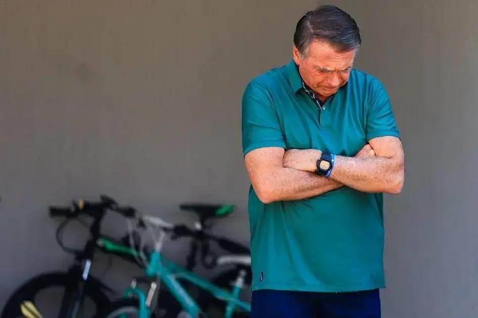 Internação de Jair Bolsonaro: estado de saúde após cirurgia e novos desafios