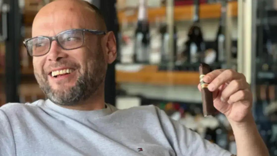 Marcelo VIP, o notório golpista que inspirou filme, morre aos 49 anos