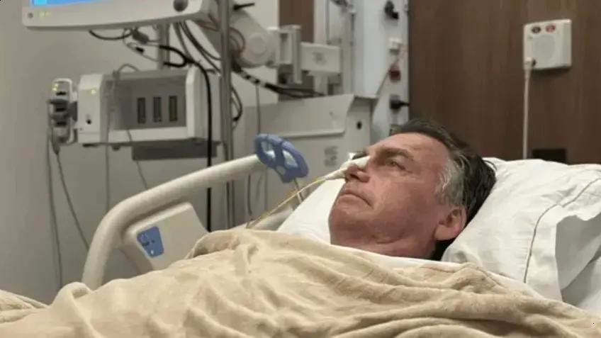 Ministro Moraes veta visita do pai de Michelle a Jair Bolsonaro no hospital