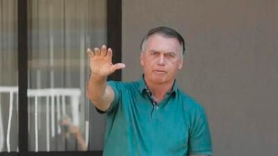 Moraes autoriza PF a ouvir depoimento de Bolsonaro sobre cofres do Alvorada