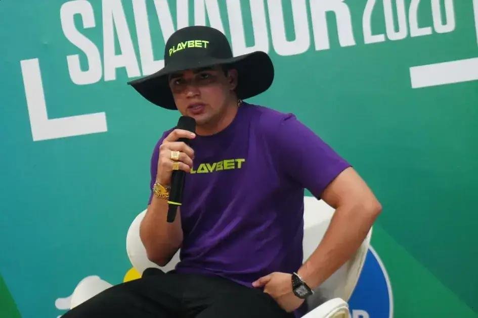 Natanzinho Lima fala sobre novos desafios e problema auditivo