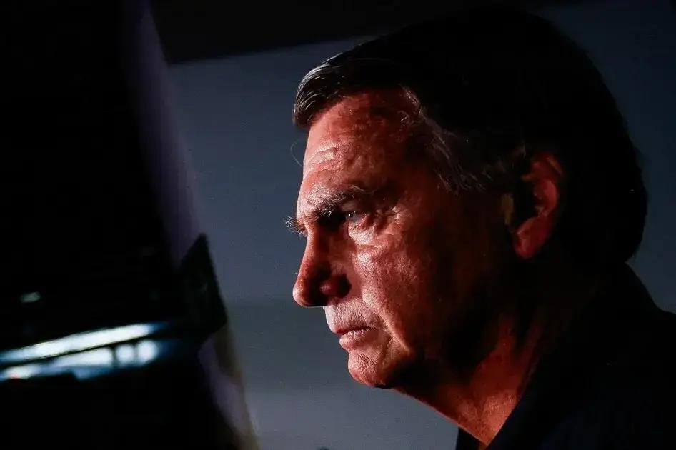 PF adia depoimento de Bolsonaro sobre objetos no Palácio da Alvorada