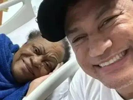 Popó lamenta morte da mãe e homenageia a mulher guerreira que o apoiou