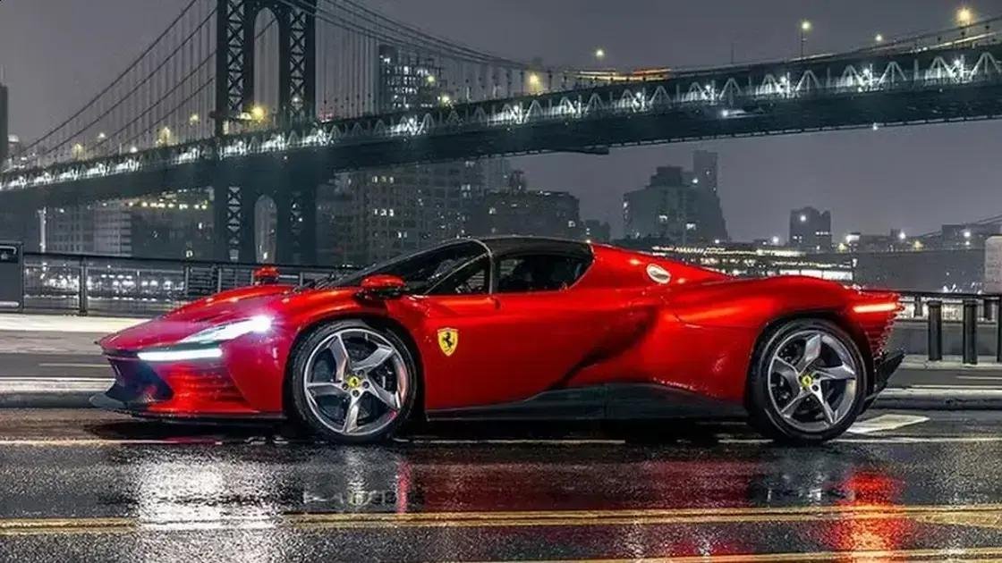 Quanto custa o IPVA de uma Ferrari de R$ 18 milhões em 2026?