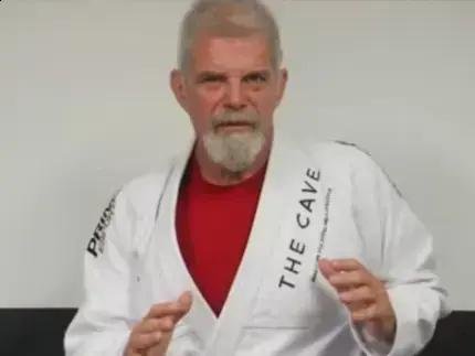 Raul Gazolla revela como mantém a forma aos 70 anos e enfrenta desafios