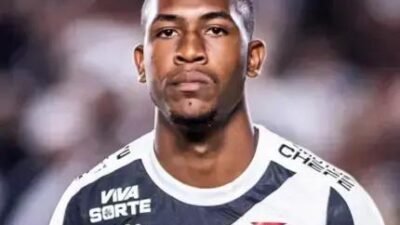 Rayan fala sobre renovação de contrato com o Vasco da Gama