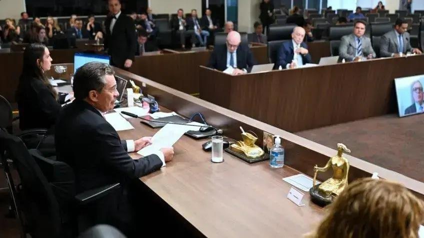 Relatório do TCU destaca arrecadação e déficit primário preocupante