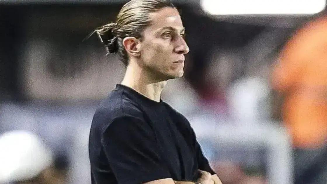 Renovação de Filipe Luís no Flamengo em xeque após pedida milionária
