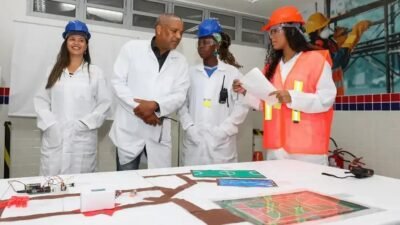 SEC anuncia 100 mil novas vagas em cursos técnicos para 2026