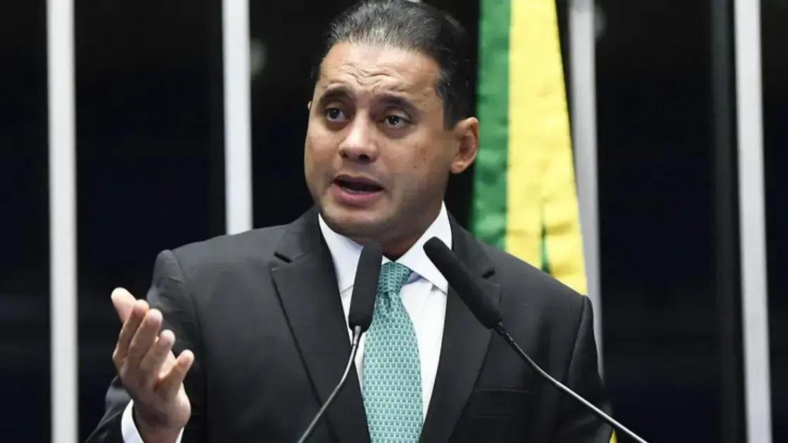 Senador Weverton Rocha é alvo da Operação Sem Desconto da PF