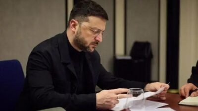 Zelensky abre mão de ingresso na Otan para garantir segurança da Ucrânia