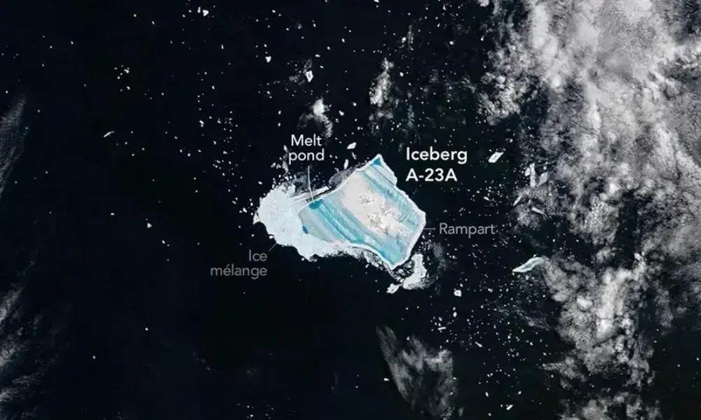 A-23A: O maior iceberg do mundo está prestes a se desintegrar