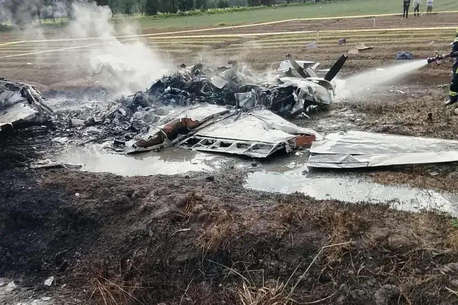 Cantor Yeison Jiménez e mais cinco mortos em acidente aéreo na Colômbia
