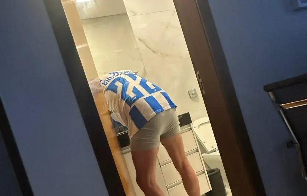 Carlos Bolsonaro revela estado de saúde do pai em nova postagem