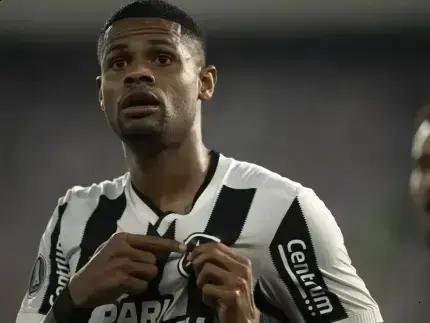 Corinthians inicia negociações para contratação de Júnior Santos do Atlético-MG