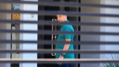 Defesa de Jair Bolsonaro pede acesso a TV e assistência religiosa na prisão