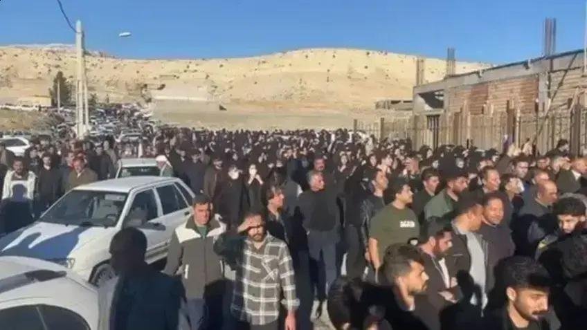 Embaixador do Irã responsabiliza EUA pela escalada de violência nas manifestações