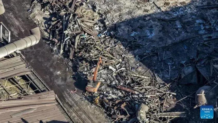 Explosão em fábrica na China resulta em 2 mortos e 8 desaparecidos