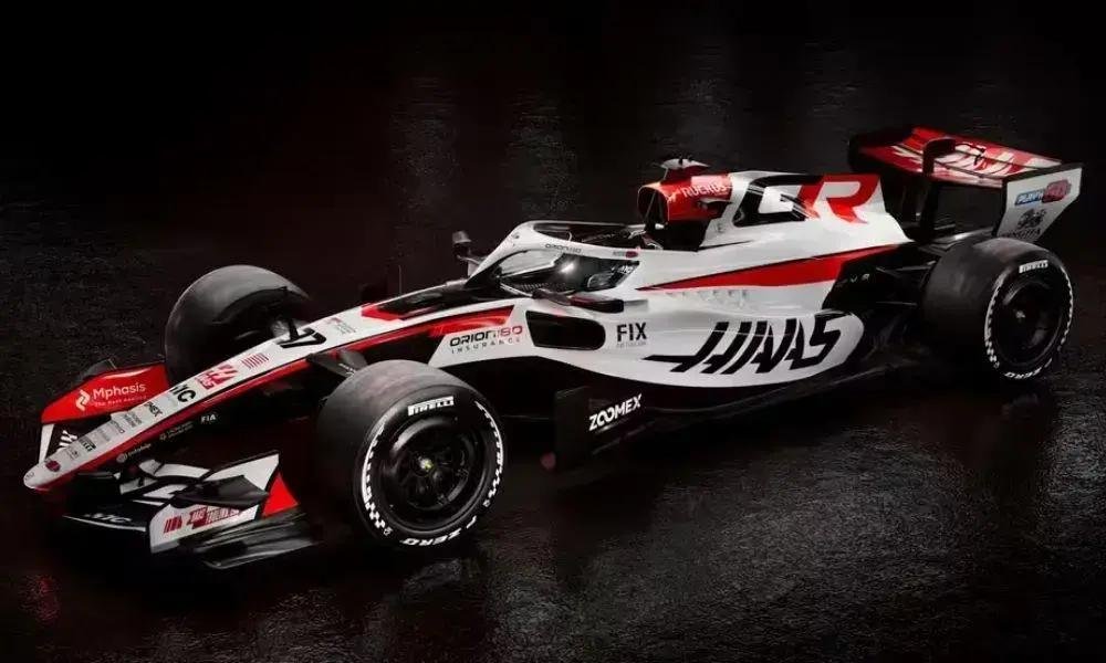 Haas apresenta novo carro para a temporada de 2026 com Esteban Ocon