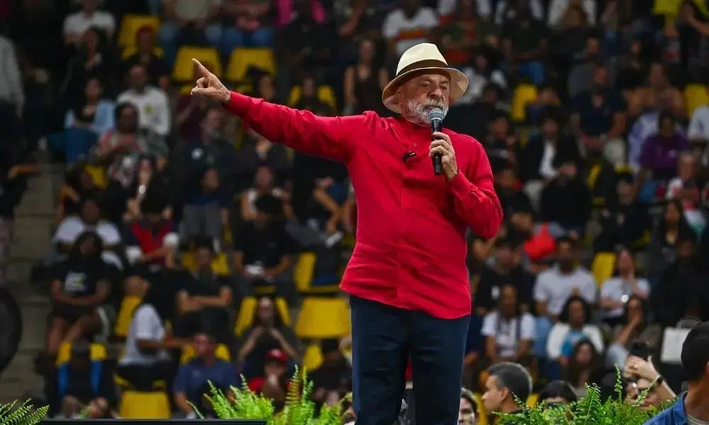 Lula critica proposta de Trump sobre nova ONU em evento no MST