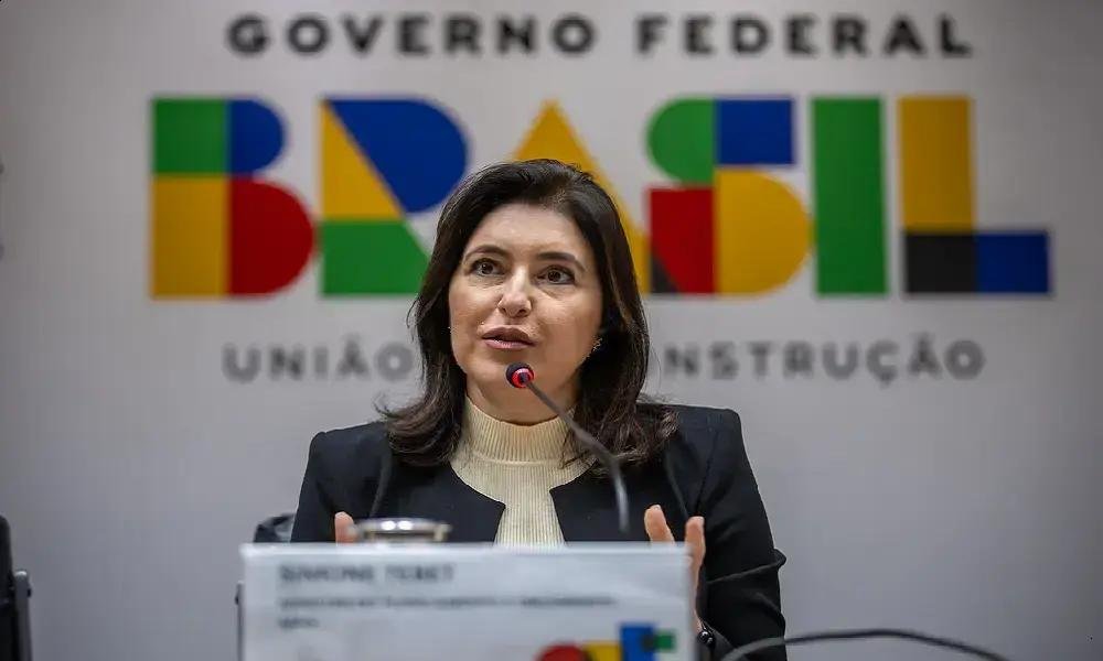 Lula e Simone Tebet em reunião pré-eleitoral no Panamá