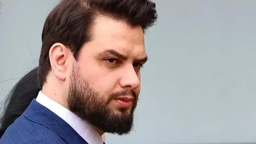 Ministro do STF ordena prisão após descumprimento de medidas cautelares por Martins