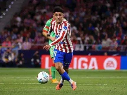 Palmeiras formaliza proposta para a contratação de Thiago Almada