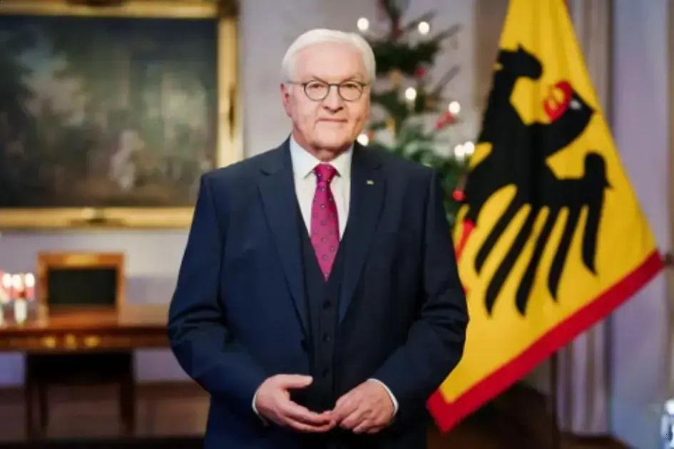 Presidente alemão critica EUA por ameaça à democracia global e exige ação do Brasil