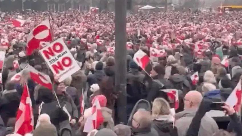 Protestos na Dinamarca em apoio à Groenlândia contra ameaças de Trump