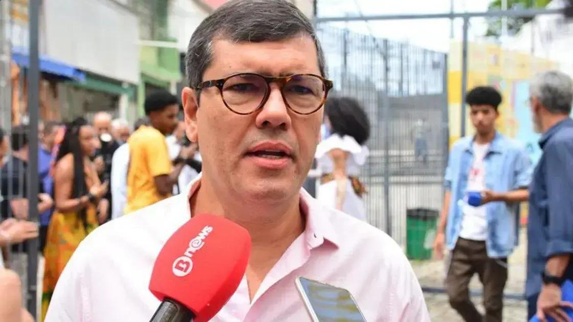 Reação de Tinoco à saída de Caiado do União Brasil e suas implicações