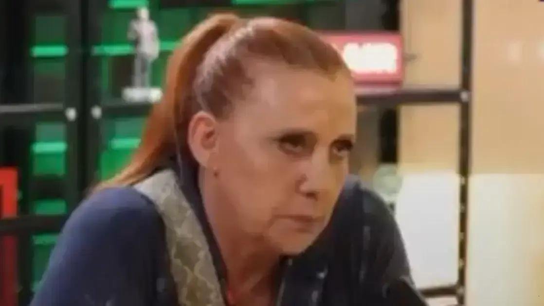 Rita Cadillac se irrita e abandona gravação de podcast após pergunta polêmica