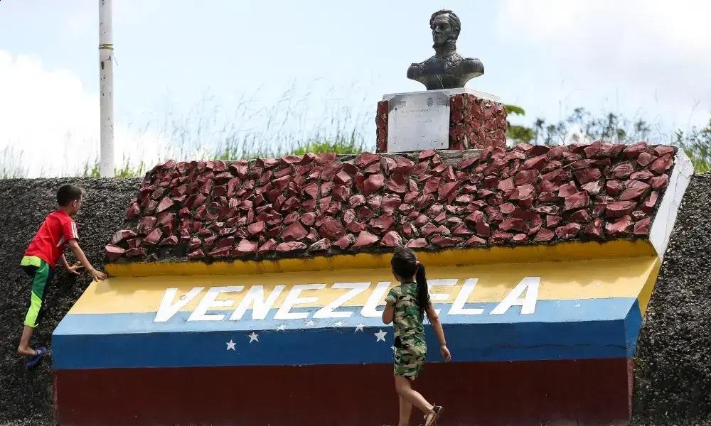 Sanções econômicas e a recessão na Venezuela: entenda os impactos