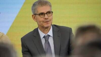 Sidônio Palmeira permanece à frente da Secom até o final do mandato