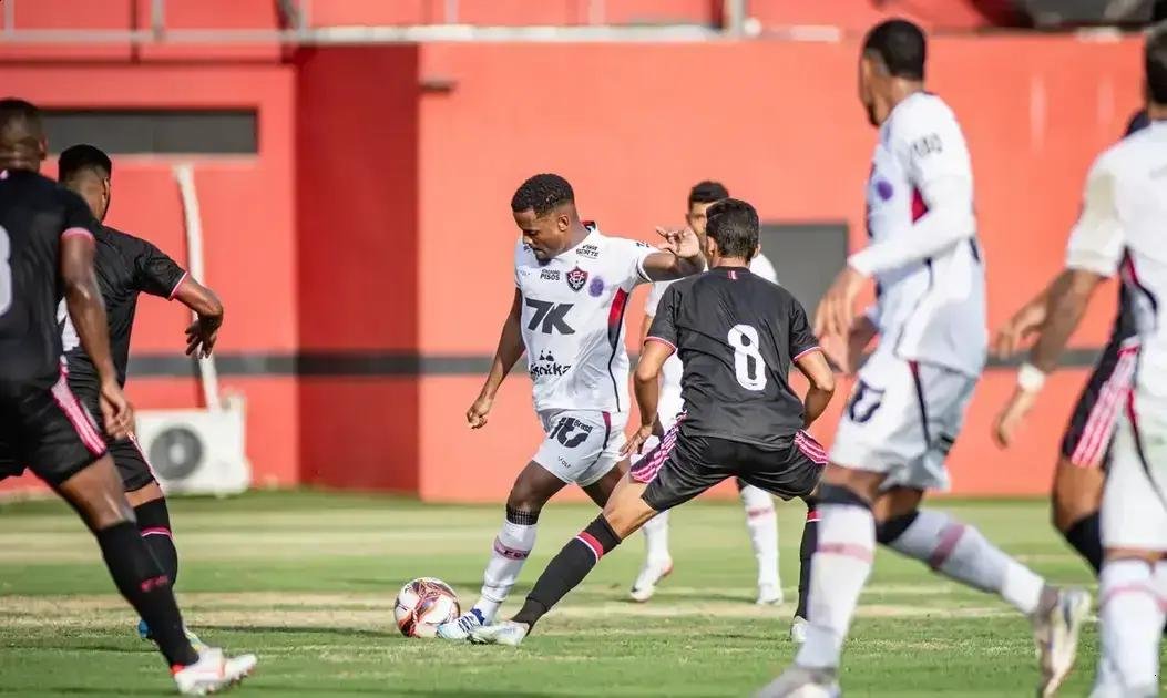 Vitória empata em estreia no Campeonato Baiano de 2026