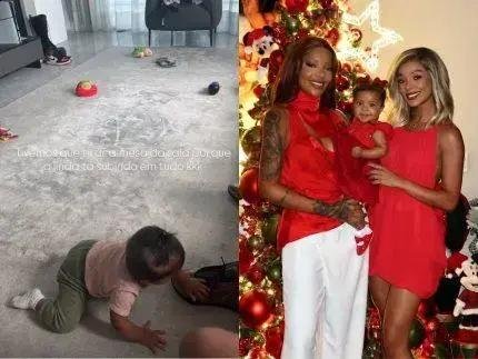 Brunna Gonçalves rearruma sala após bebê de 9 meses escalar móveis