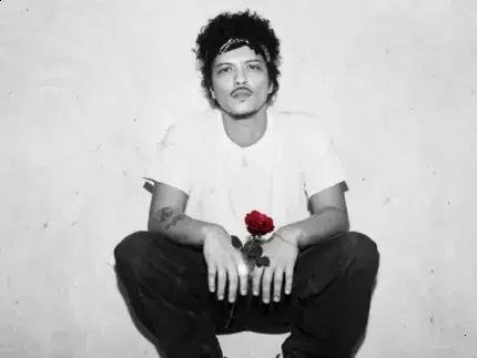 Bruno Mars lança The Romantic, álbum romântico e ações promocionais pelo mundo