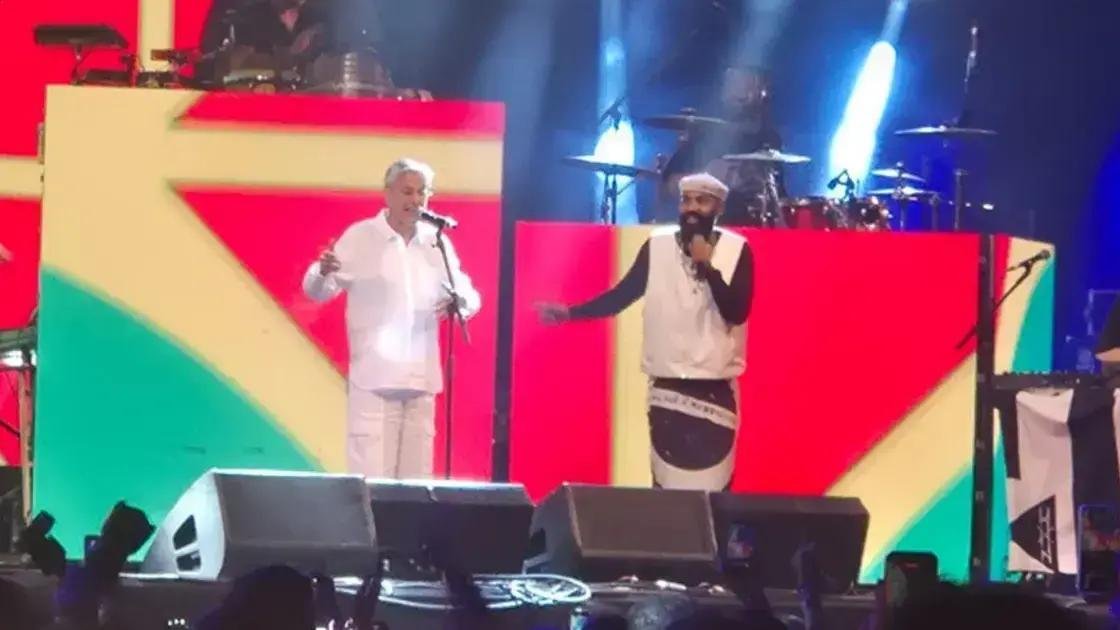 Caetano Veloso canta ao lado do BaianaSystem no Camarote Salvador