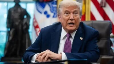 EUA e Israel atacam o Irã: fumaça em Teerã e relatos sobre Khamenei