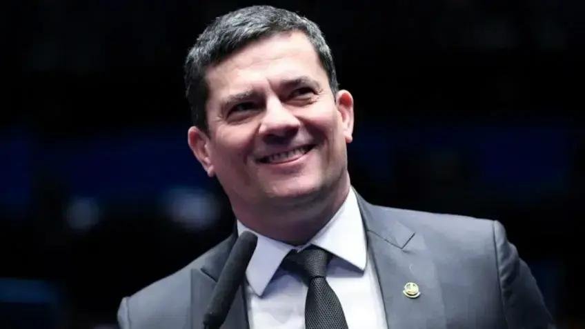 Gilmar Mendes ironiza Sergio Moro sobre escrita durante cerimônia do STF
