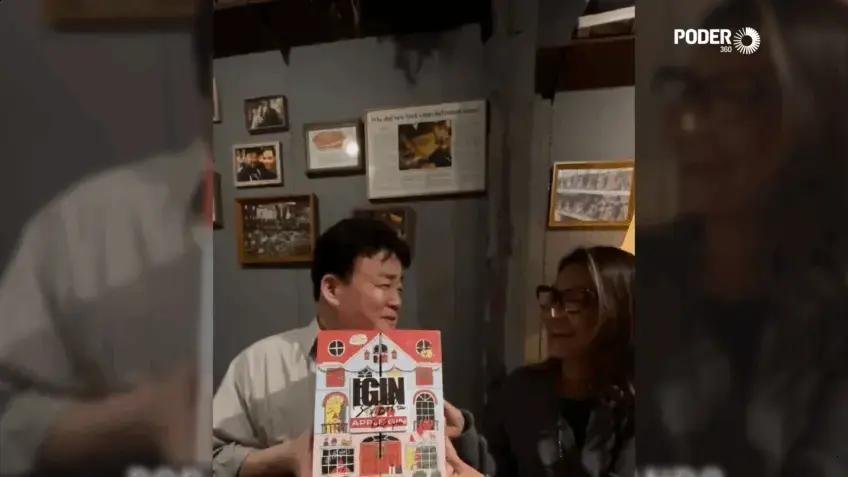 Janja recebe gin autografado por Jin (BTS) entregue em Seul por Baek Jong-Won