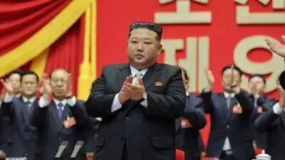 Kim Jong-un é reconduzido secretário-geral do Partido dos Trabalhadores