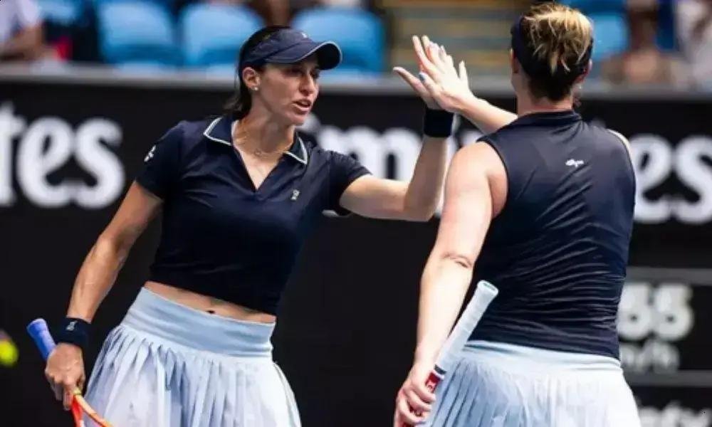 Luisa Stefani e Dabrowski garantem vaga na final de duplas em Dubai