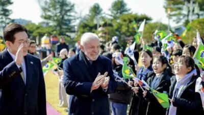 Lula cita ataques de 8 de janeiro e elogia resiliência da democracia