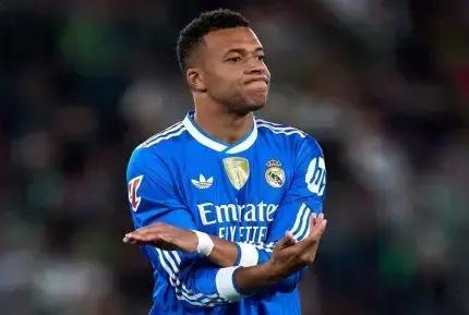 Mbappé afasta-se por lesão no LCL do joelho e desfalca o Real Madrid