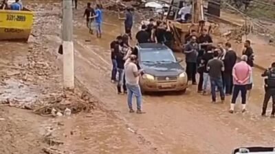 Moradores criticam Nikolas por interromper limpeza e fazer politicagem