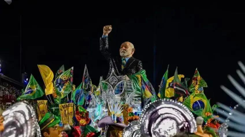 PL aciona o TSE contra Lula por desfile da Acadêmicos de Niterói no Carnaval
