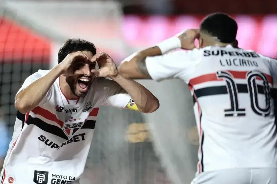 São Paulo segura vitória sobre Grêmio e mantém invencibilidade
