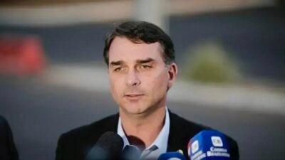 TJ-DFT suspende remoção de post de Flávio Bolsonaro sobre o PT