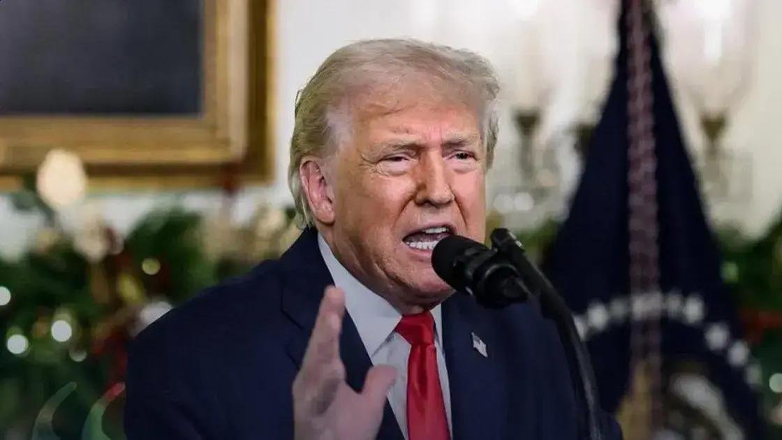 Trump eleva tarifas de importação para 15% e desafia a Suprema Corte